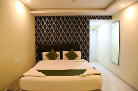 Hotel Sri Mayuri