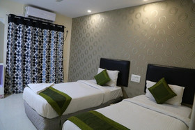 Hotel Sri Mayuri