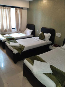 Hotel Sri Mayuri