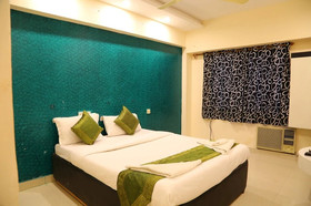 Hotel Sri Mayuri