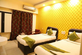 Hotel Sri Mayuri