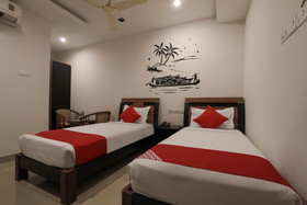 Hotel Sri Supraja Pride