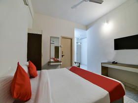 Hotel Sudarshan By OYO Rooms
