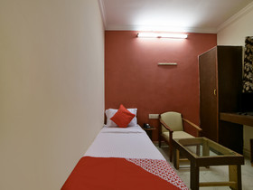 Hotel Sudarshan By OYO Rooms
