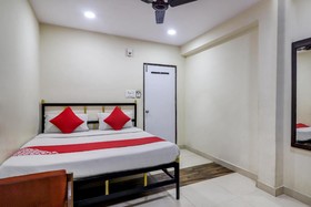 Hotel Sun City by OYO Rooms
