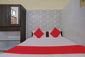Hotel Sweekar Suites