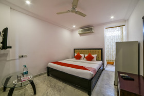 Hotel Three Castles Deluxe By OYO Rooms