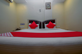 Hotel Tourist Palace