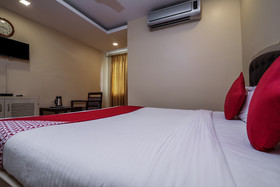 Hotel Tourist Palace