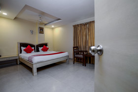 Hotel Tourist Palace