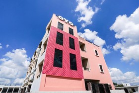 Hotel White House by OYO Rooms