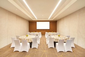 Hyatt Place Hyderabad Banjara Hills
