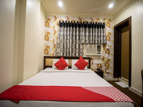 Imax Inn by OYO Rooms