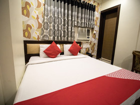 Imax Inn by OYO Rooms