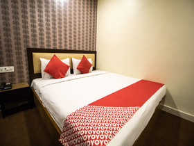 Imax Inn by OYO Rooms