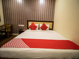 Imax Inn by OYO Rooms