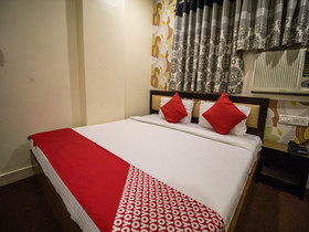 Imax Inn by OYO Rooms