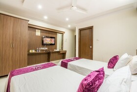 Iroomz Hotel Fusion Inn