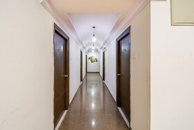Iroomz Hotel Fusion Inn
