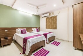 Iroomz Hotel Fusion Inn