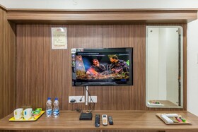 Iroomz Hotel Fusion Inn