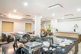 Iroomz Hotel Fusion Inn