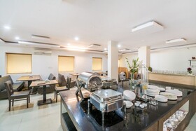 Iroomz Hotel Fusion Inn