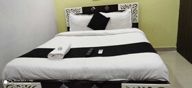 Iroomz Hotel Galaxy Grand