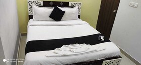 Iroomz Hotel Galaxy Grand