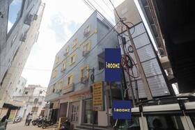 Iroomz Hotel Galaxy Grand
