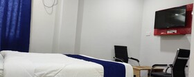 Iroomz Hotel Galaxy Grand