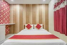 Iroomz Hotel Mouli Grand