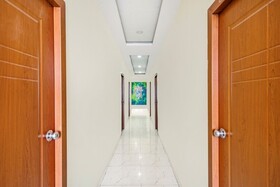 Iroomz Hotel Mouli Grand