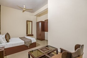 IROOMZ Hotel Royal Hill Park