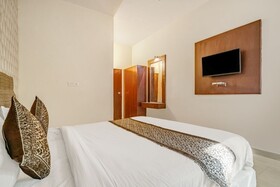 IROOMZ Hotel Royal Hill Park