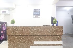 Iroomz Hotel Sbr