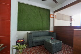 iROOMZ Kalyan Residency