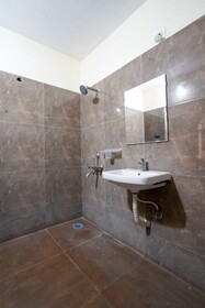 iROOMZ Kalyan Residency
