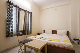 iROOMZ Kalyan Residency