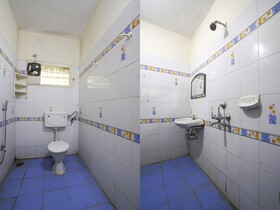 iROOMZ Kalyan Residency