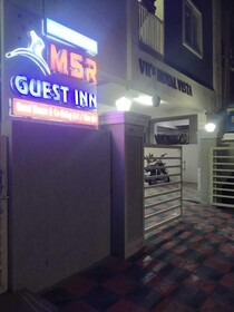 Iroomz  MSR Guest Rooms