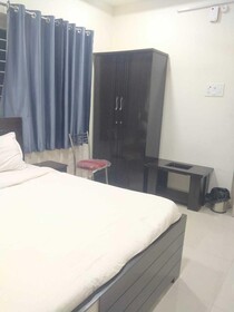 Iroomz  MSR Guest Rooms