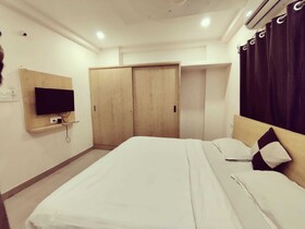 Iroomz P Homes