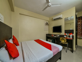 Kanha Grand By OYO Rooms