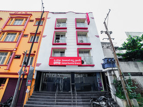 Kanha Grand By OYO Rooms