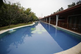 Lagoon Bay At Leonia