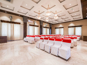 Loya Legend by OYO Rooms