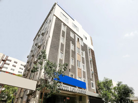 Loya Legend by OYO Rooms