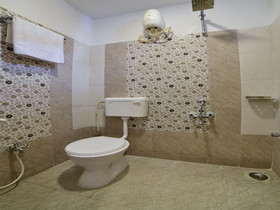 Mak Residency By OYO Rooms