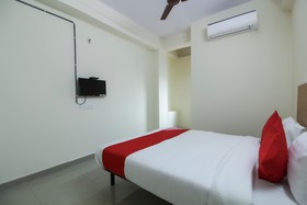 M & M Rooms by OYO Rooms